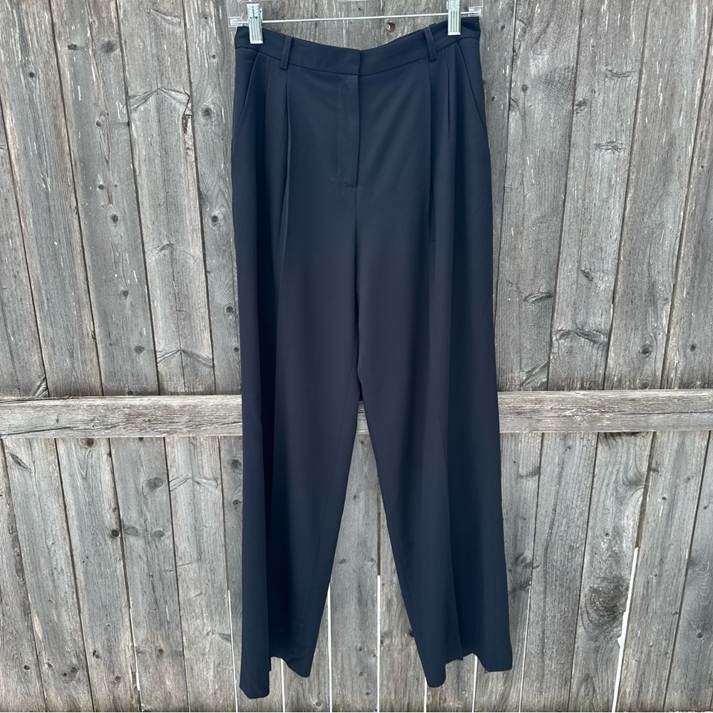 Brooks Brothers “346” 100% Wool Silky Pleated Straight Leg Navy Trousers